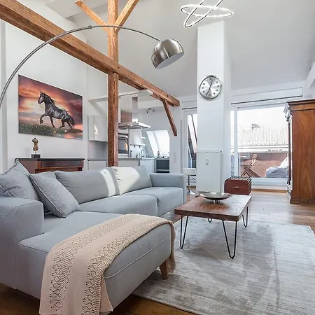 Megan Penthouse Laim Apartment Munich